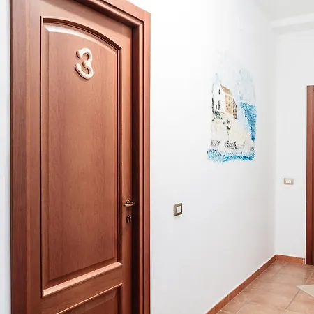 Konukevi La Mezzanella Porto Torres